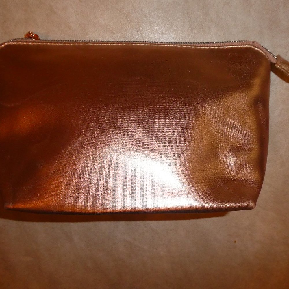 NEW LANCOME ROSE GOLD COSMETIC BAG WITH ARROW ZIPPER PULL